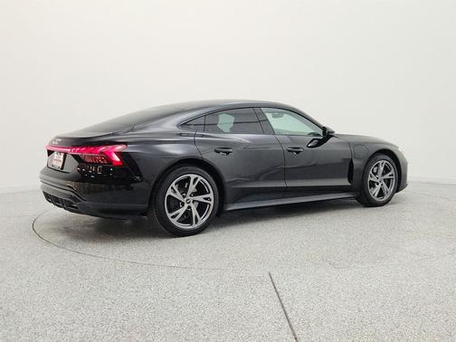 Mythos Black Metallic 2023 Audi e-tron GT Premium Plus quattro
