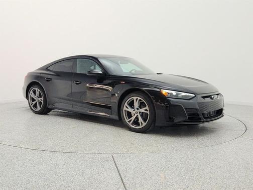 Mythos Black Metallic 2023 Audi e-tron GT Premium Plus quattro