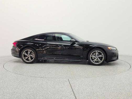 Mythos Black Metallic 2023 Audi e-tron GT Premium Plus quattro