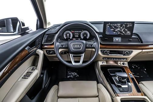 2023 Audi Q5 55 S line Prestige