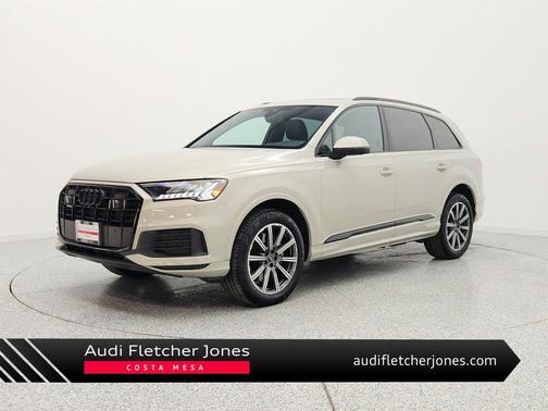 Vicuna Beige Metallic 2023 Audi Q7 45 Premium Plus
