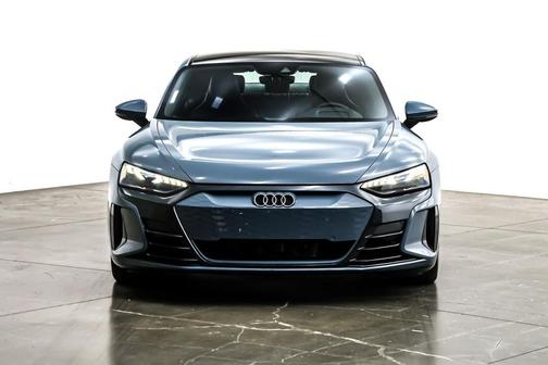 2024 Audi e-tron GT Premium Plus quattro
