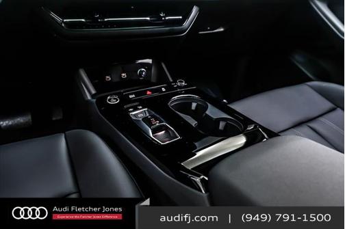 2025 Audi Q6 e-tron Premium quattro