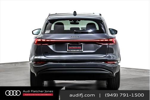 2025 Audi Q6 e-tron Premium quattro