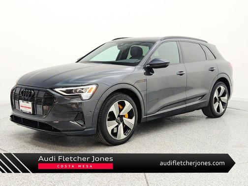Manhattan Gray Metallic 2023 Audi e-tron Premium Plus quattro