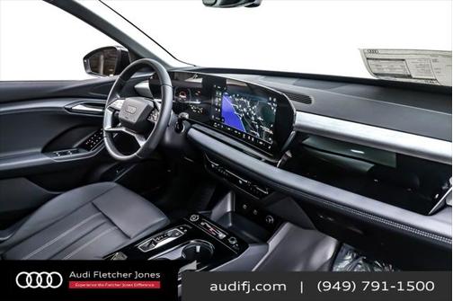 2025 Audi Q6 e-tron Premium quattro