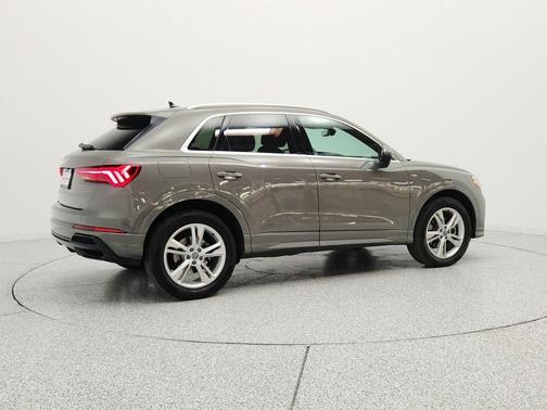 Chronos Gray Metallic 2020 Audi Q3 45 S line Premium