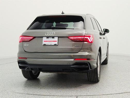 Chronos Gray Metallic 2020 Audi Q3 45 S line Premium