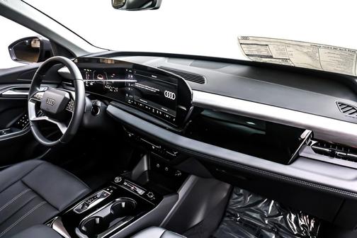 2025 Audi Q6 e-tron Premium quattro