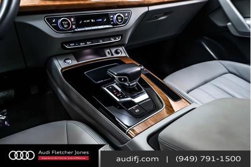 2022 Audi Q5 45 S line Premium