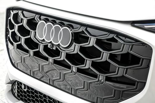 Glacier White Metallic 2026 Audi Q3 TFSI quattro S tronic