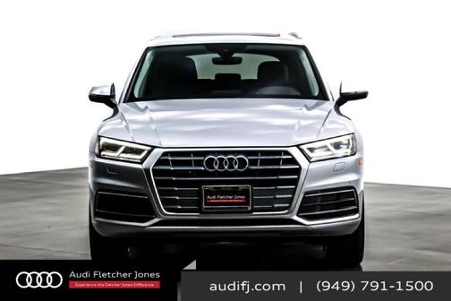 Photo 4 of 33 of 2019 Audi Q5 2.0T Premium Plus
