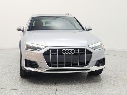 Florett Silver Metallic 2023 Audi A4 allroad 45 Premium Plus