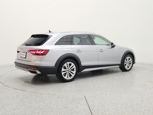 Florett Silver Metallic 2023 Audi A4 allroad 45 Premium Plus