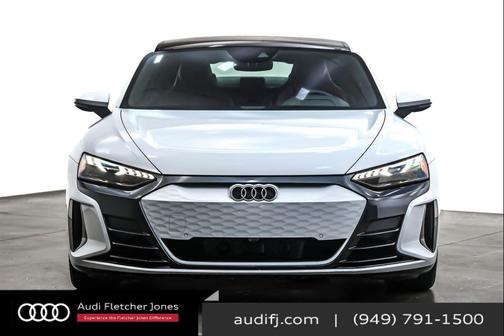 2024 Audi e-tron GT Premium Plus quattro