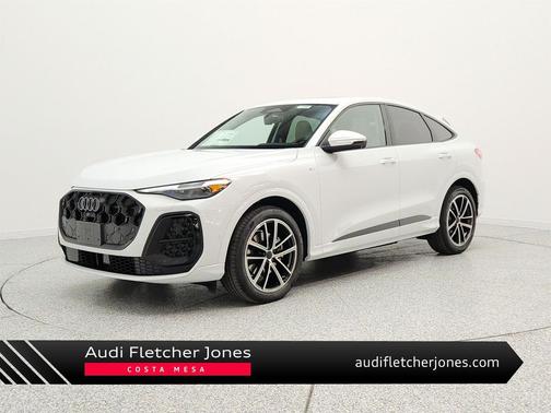 Glacier White Metallic 2026 Audi Q5 Sportback Prestige TFSI quattro S tronic