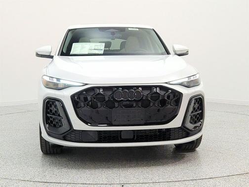 Glacier White Metallic 2026 Audi Q5 Sportback Prestige TFSI quattro S tronic
