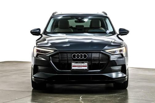 2022 Audi e-tron Premium