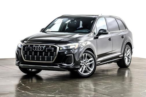 2025 Audi Q7 55 Premium Plus