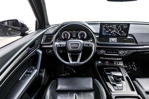 2023 Audi Q5 45 S line Prestige