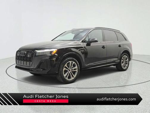 Mythos Black Metallic 2026 Audi Q7 45 Premium Plus