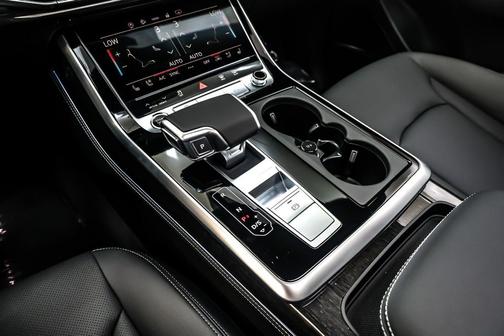 2026 Audi Q8 55 Premium Plus