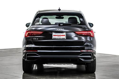 2025 Audi Q3 Premium 45 TFSI S line quattro Tiptronic