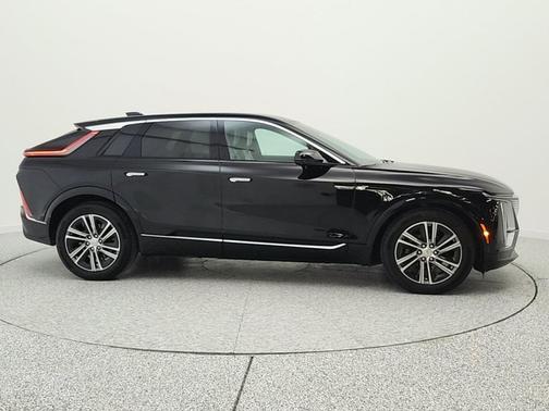 Stellar Black Metallic 2024 Cadillac LYRIQ Luxury