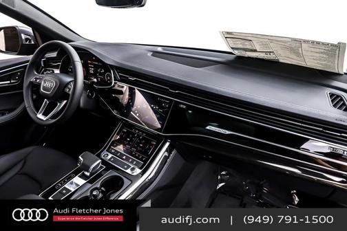 2025 Audi Q8 55 Premium Plus
