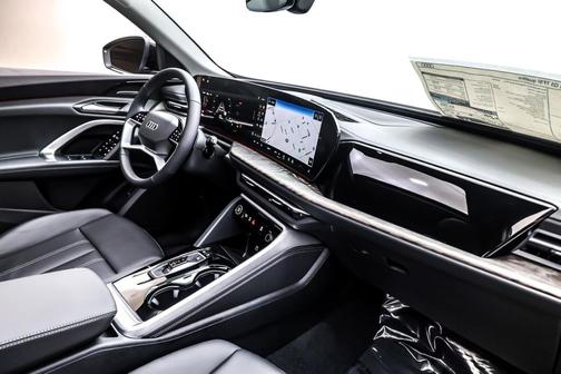 2025 Audi Q5 Premium Plus TFSI quattro S tronic