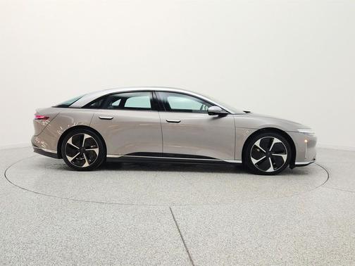 Quantum Gray Metallic 2023 Lucid Air Grand Touring