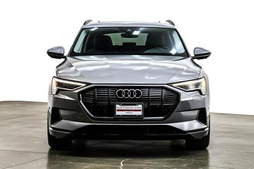 2022 Audi e-tron Premium