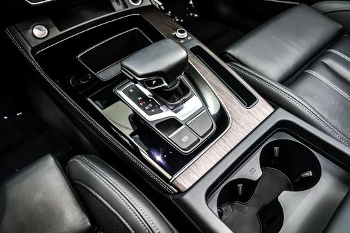2025 Audi Q5 45 S line Premium Plus