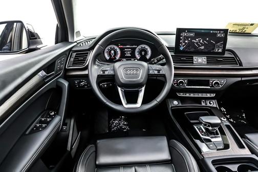 2025 Audi Q5 45 S line Premium Plus