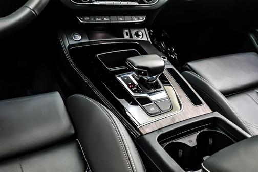 2025 Audi Q5 45 S line Premium Plus