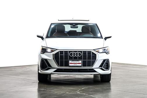 2022 Audi Q3 45 S line Premium