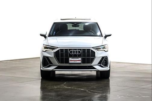 2023 Audi Q3 Premium 45 TFSI S line quattro Tiptronic