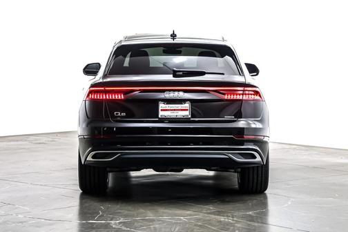 2023 Audi Q8 55 Premium Plus