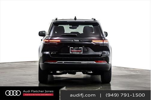 2023 Jeep Grand Cherokee Laredo