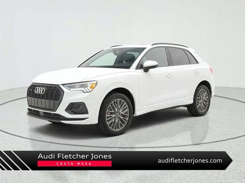 Arkona White 2024 Audi Q3 Premium 40 TFSI quattro Tiptronic
