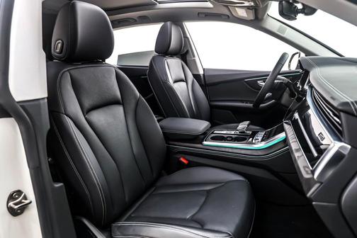 2023 Audi Q8 55 Prestige