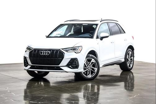 2025 Audi Q3 Premium 45 TFSI S line quattro Tiptronic