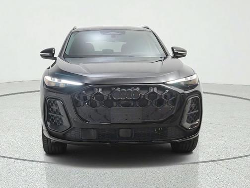 Mythos Black Metallic 2026 Audi Q5 Premium Plus TFSI quattro S tronic