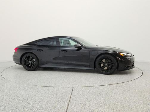 Mythos Black Metallic 2023 Audi e-tron GT Premium Plus quattro