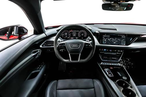 2022 Audi e-tron GT Prestige