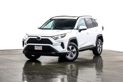 2022 Toyota RAV4 Hybrid XLE
