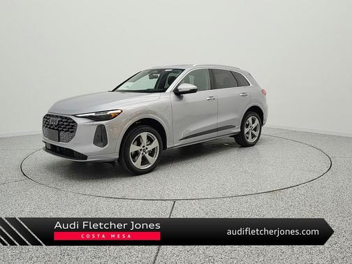 Florett Silver Metallic 2026 Audi Q5 Premium Plus TFSI quattro S tronic