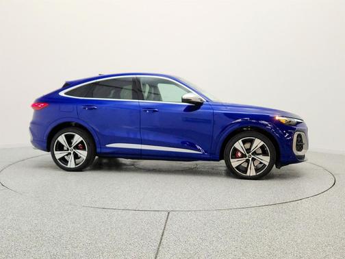 Ultra Blue Metallic 2026 Audi SQ5 3.0T Premium Plus