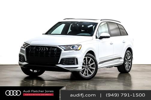 2022 Audi Q7 45 Premium Plus