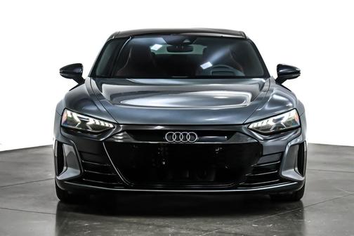 2022 Audi e-tron GT Prestige